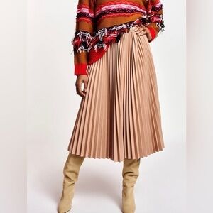 Essentiel Antwerp Adapt fake leather skirt NWT